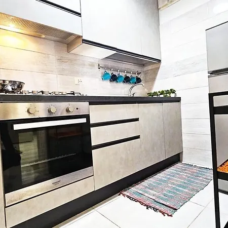 Liam House * Otrante